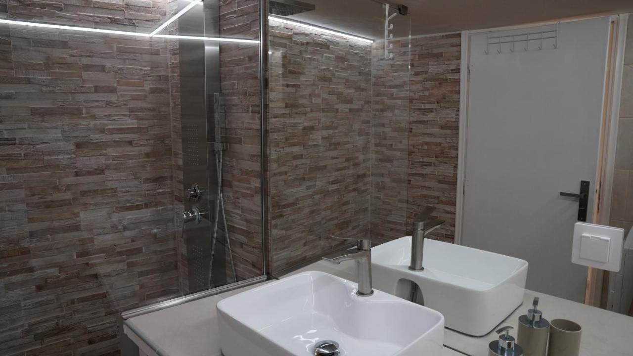 Km Beach View Apartment Chania  Exterior photo