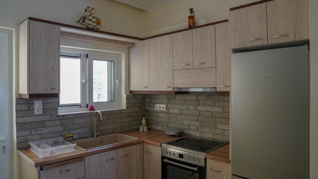 Km Beach View Apartment Chania  Exterior photo
